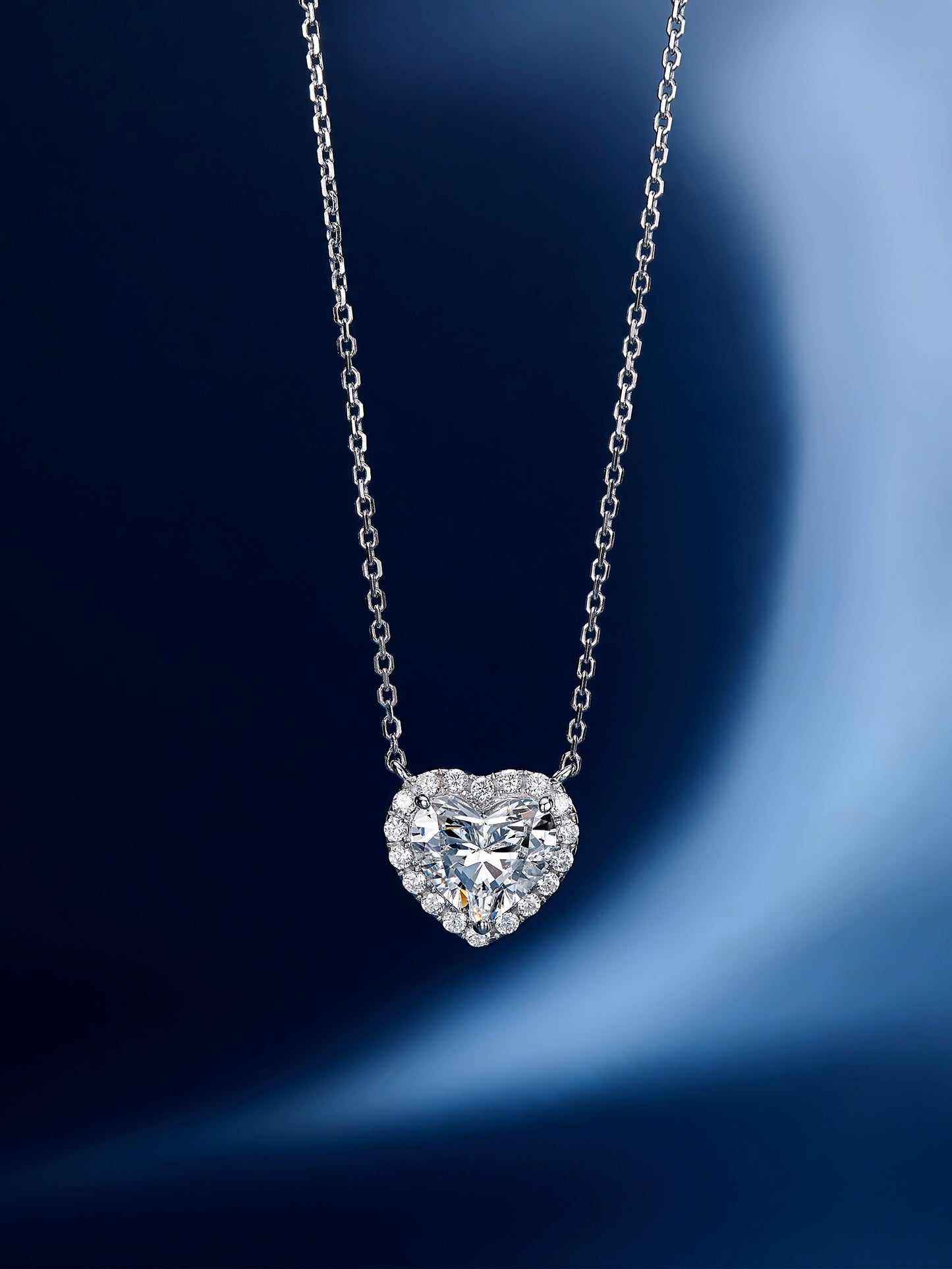 2ct heart halo diamond necklace