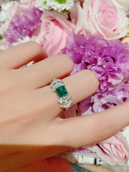 lab grown Emerald sugar tower ring