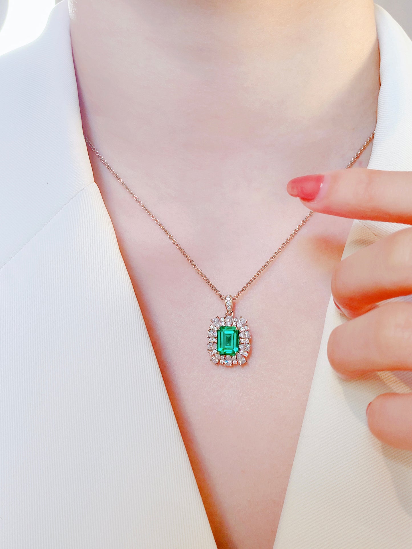 halo lab grown Emerald necklace